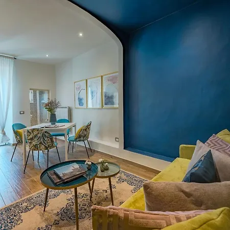 Via Macci Stylish Apartments: Charming Apartment