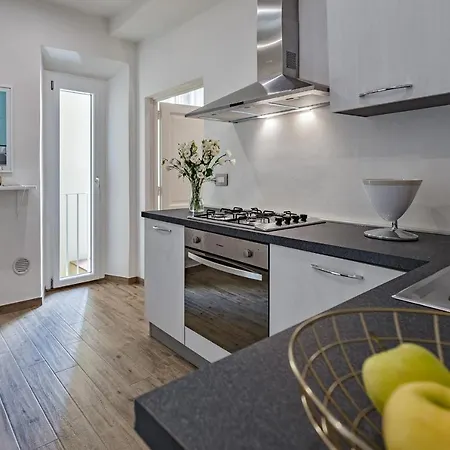 Via Macci Stylish Apartments: Charming Apartment Florence