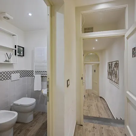 Via Macci Stylish Apartments: Charming Apartment *