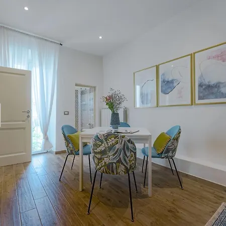 Via Macci, 59 - Charming - Stylish In A Vibrant Neighborhood With So Comfortable Beds!